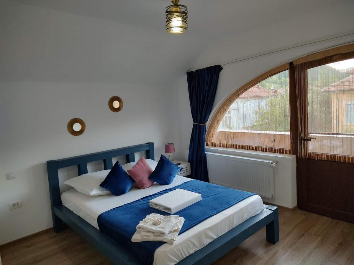 Dania&Petru Residence Tîrgu Ocna Esterno foto